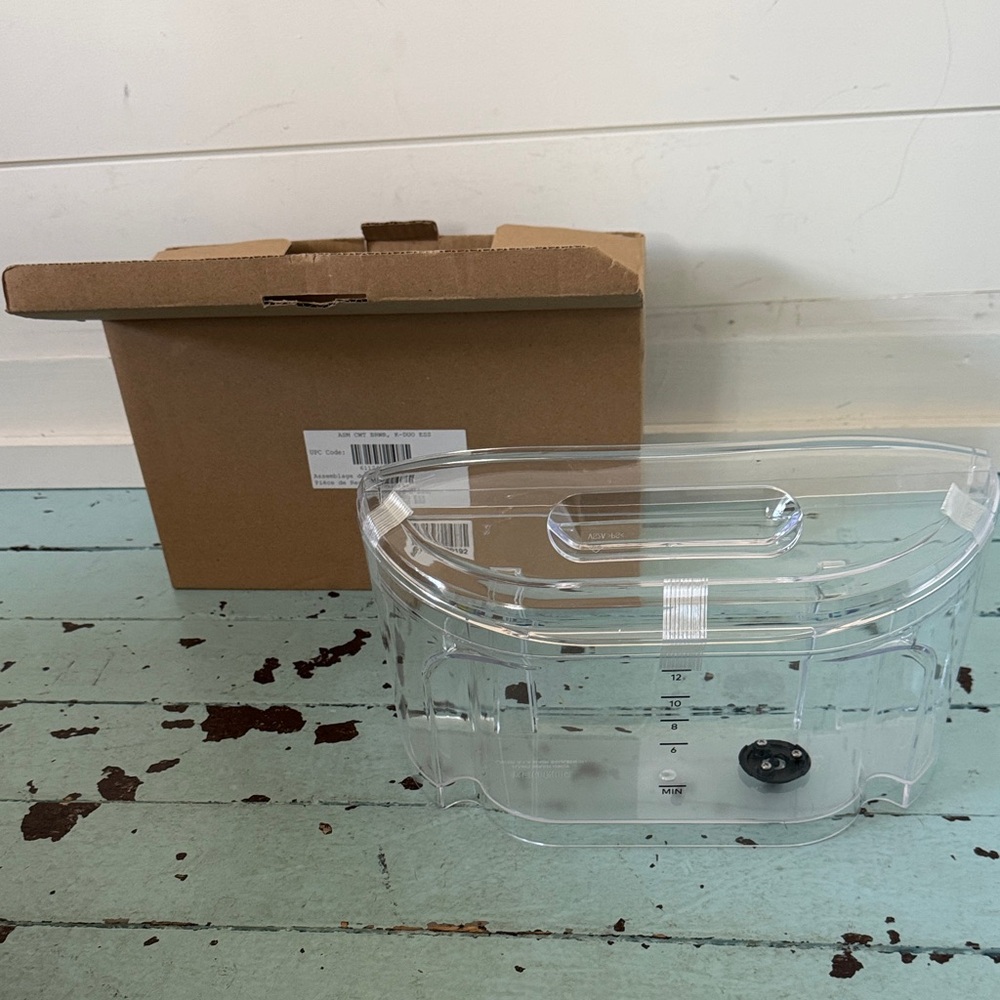 KEURIG replacement water reservoir for the Keurig K-Duo Essentials 5000 model.